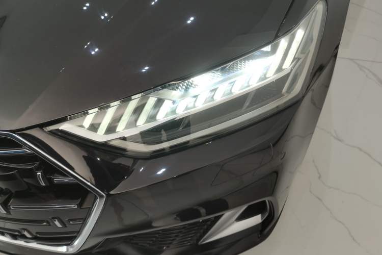 Used Audi A7L 2024 45TFSI S-line Dream-Building Edition Flow Crystal Package