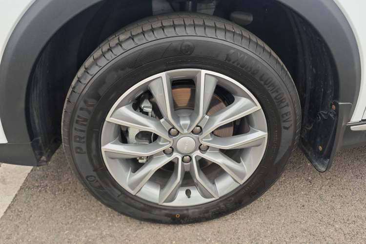 Used Roewe RX5 2025 PLUS 330TGI Automatic Trendsetting Smart Edition
