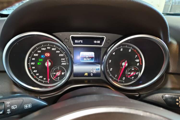 Used Mercedes-Benz GLE 2016 GLE 320 4MATIC Dynamic Edition Instrument Cluster