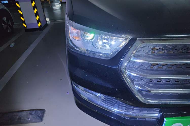 Used JAC Refine M4 2019 Business & Travel Series 2.0L Manual Comfort Model China VI