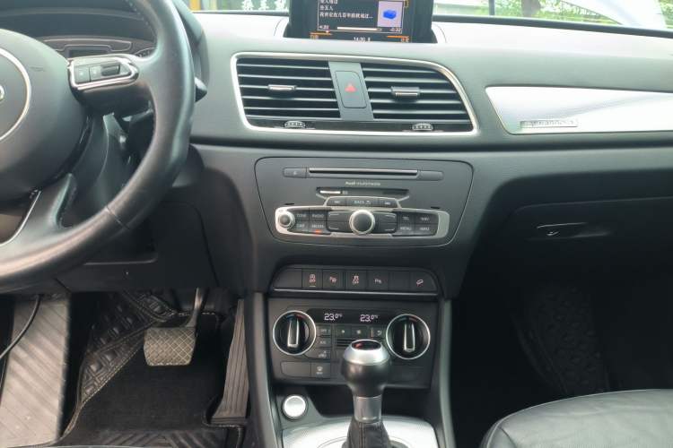 Used Audi Q3 2016 35 TFSI quattro all-wheel-drive style model