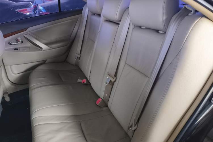 Used Toyota Camry 2013 200G Classic Luxury Edition
