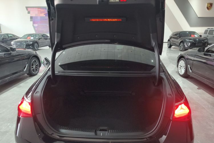 Used Mercedes-Benz E-Class 2024 Refresh E 300 L Stylish Edition
