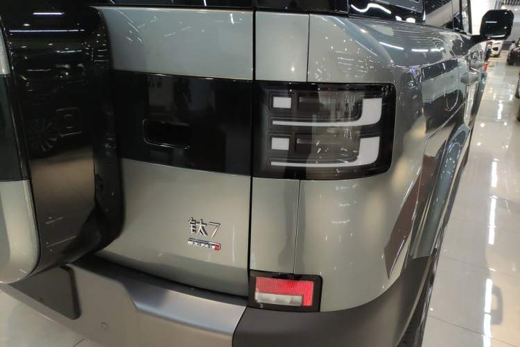 Used Formula Leopard Tai 7 2025 Model 190 km Four-Wheel Drive Ultra Edition