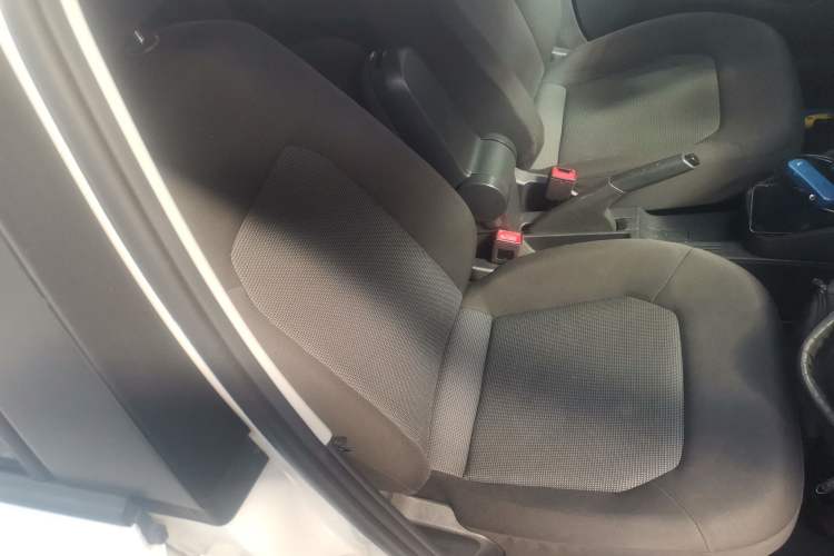 Used Volkswagen Jetta 2019 Dream Edition 1.5L Automatic Fashionable Version
