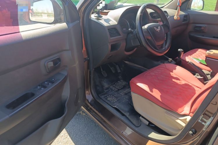 Used Wuling Hongguang 2015 1.5L S Basic Version China V Standard