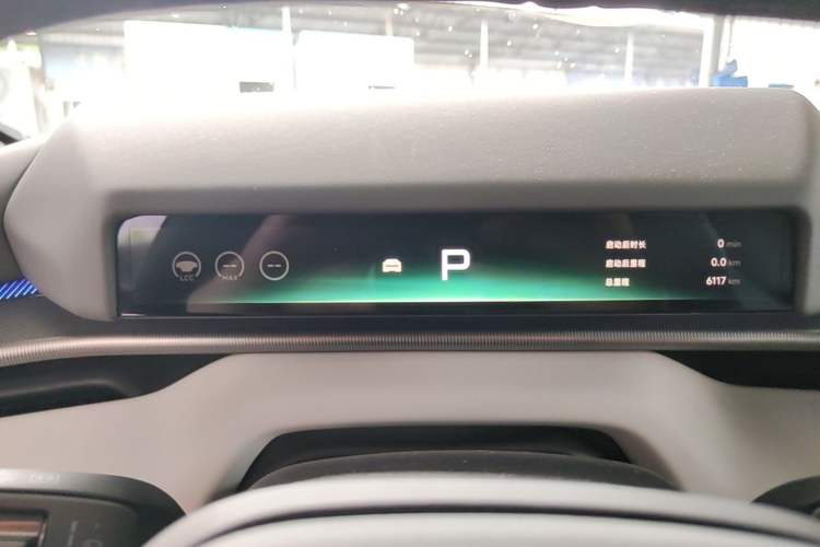 Used XPeng P7 2025 Model—750 All-Wheel-Drive High-Performance Ultra
