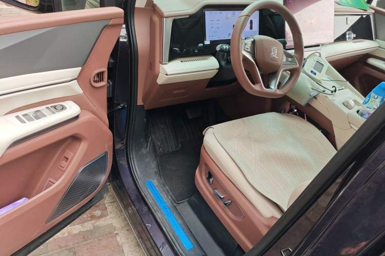 Used BYD Xia 2025 DM-i 1.5T 180km Beyond Edition
