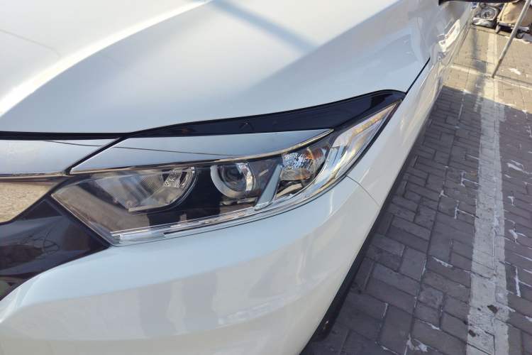 Used Honda Vezel 2020 1.5L CVT Pioneer Edition
