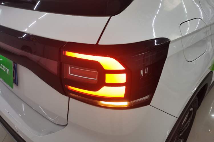 Used Volkswagen Tacqua 2021 1.5L Automatic Yue Zhi Lian Edition Right Rear Taillight