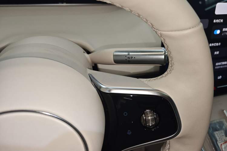 Used Hima Luxeed S7 2025 785 km Ultra