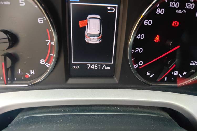 Used Toyota RAV4 2016 2.0L CVT Two-Wheel Drive Smart Edition China V Standard Odometer Close Up