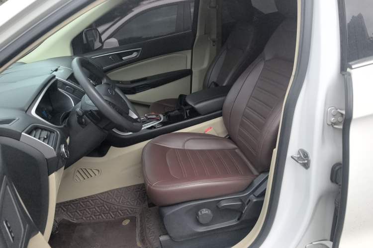 Used Ford Edge 2016 EcoBoost 245 Two-Wheel-Drive Titanium 5-Seater Left Front Seat