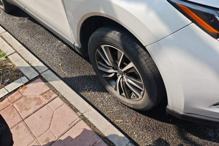 Used Toyota Harrier 2022 2.0L CVT Two-Wheel Drive Entry Version Right Front Wheel Hub