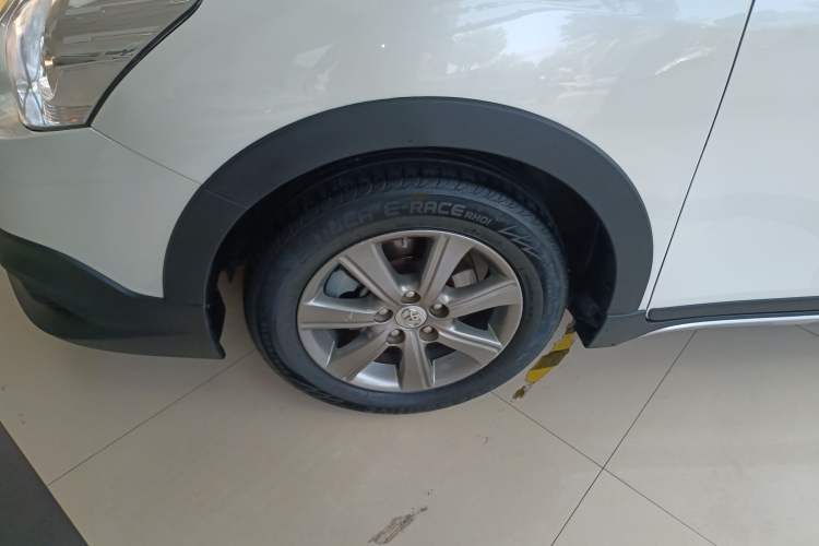 Used Toyota Verso 2015 180E CVT Crossover Edition