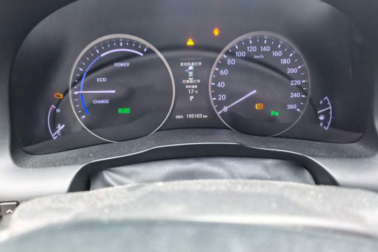 Used Lexus ES 2013 300h Elite Edition
