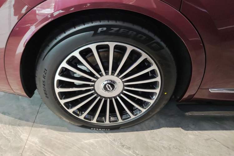 Used Hima AITO M8 2025 Extended-Range Ultra Version 53.4 kWh 6-Seater Edition