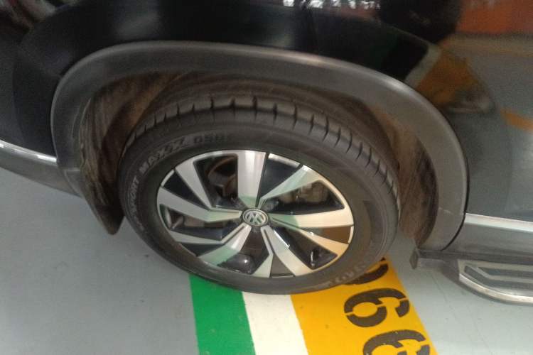 Used Volkswagen Tayron 2020 280TSI Two-Wheel Drive Luxury Connect Edition