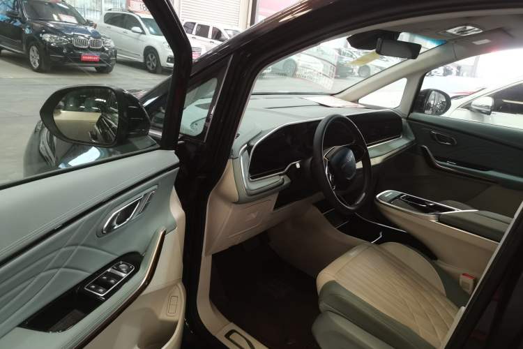 Used SAIC MAXUS G90 2022 2.0T Interstellar Flagship Edition