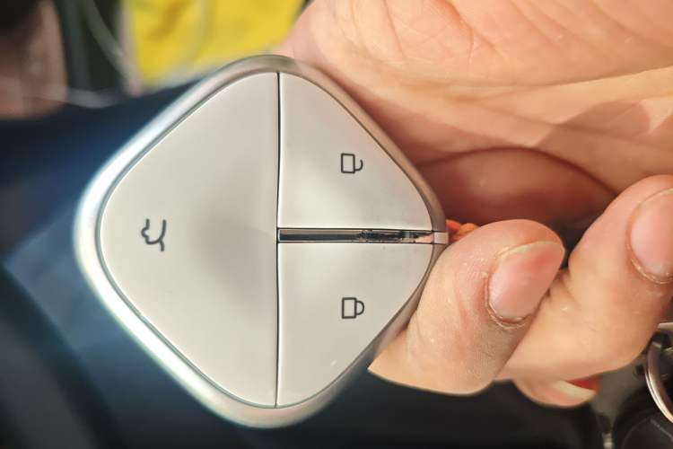 Used Wuling Bingo PLUS 2024 330 km Range Five-Seater Version