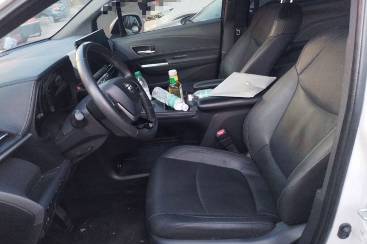 Used Toyota SIENNA 2024 2.5L Hybrid Four-Wheel Drive Prestige Edition