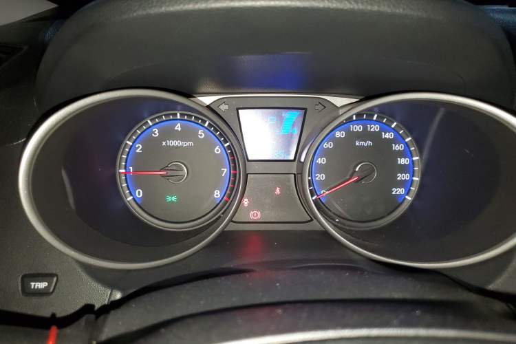 Used Hyundai ix35 2013 2.0L Automatic Two-Wheel Drive Smart GLS China IV Standard Instrument Cluster