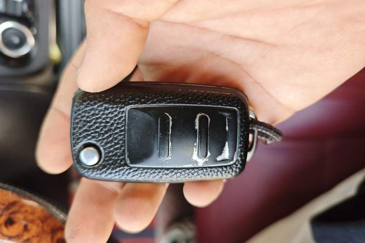 Used Volkswagen Tiguan 2010 2.0 TSI Automatic All-Wheel Drive Flagship Edition Vehicle Key