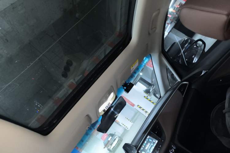 Used Buick GL6 2018 18T 6-Seater Prestige Model