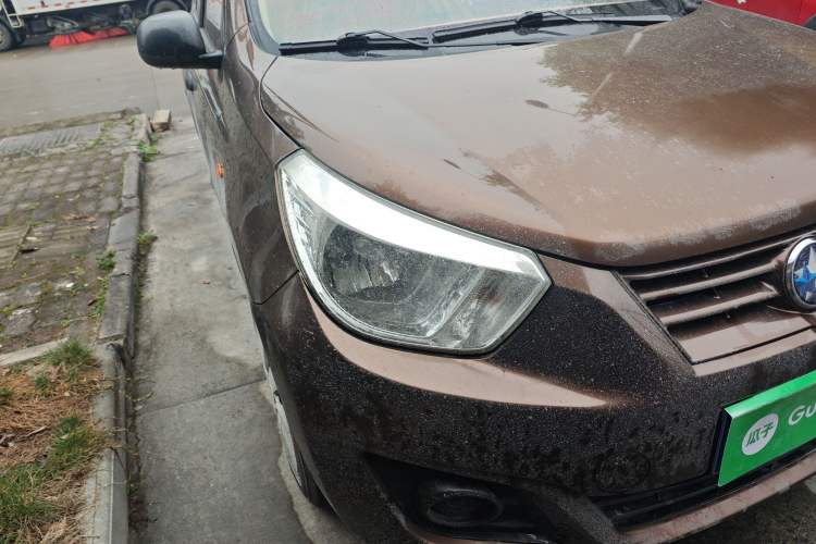 Used Venucia R30 2014 1.2L Manual Enjoyment Edition