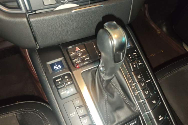 Used Porsche Macan 2014 Macan 2.0T