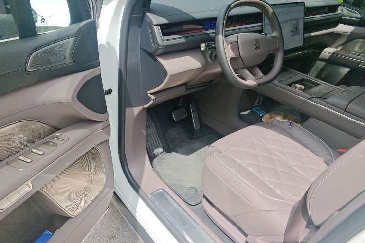 Used Nio ES8 2026 Model 6-seat Executive Signature Edition Driver Seat