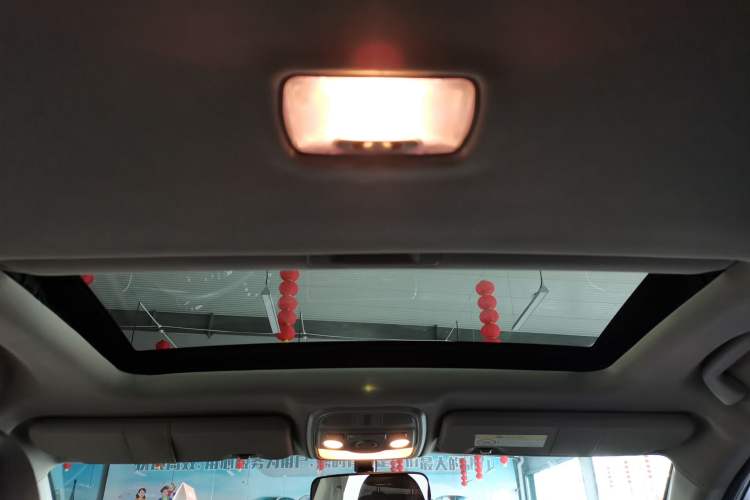 Used Haval M6 2019 1.5T DCT Two-Wheel Drive Elite Version China VI Standard Headliner