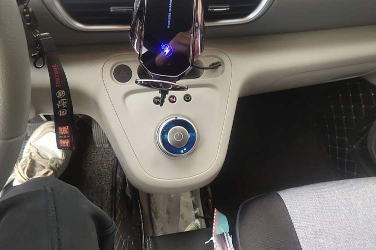 Used ORA White Cat 2020 305 km Luxury Version Gear Lever