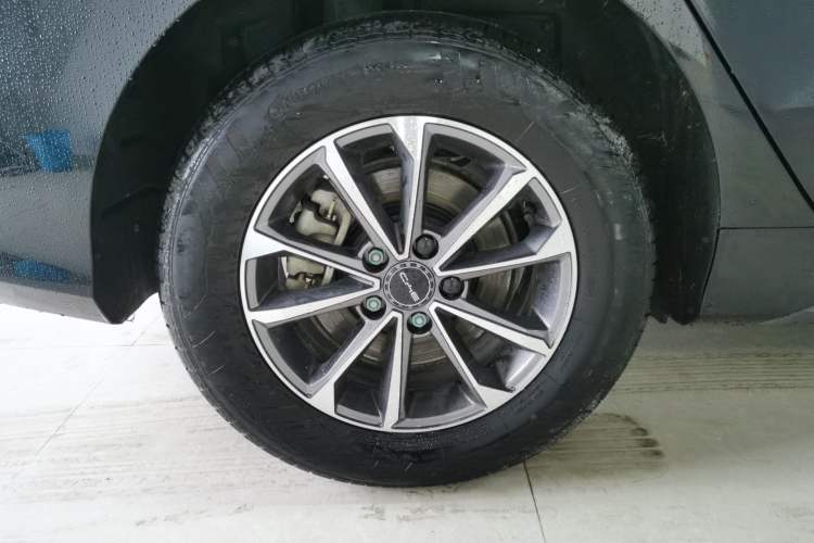 Used BYD Destroyer 05 2024 HONOR Edition DM-i 55KM Luxury Model Exterior 5