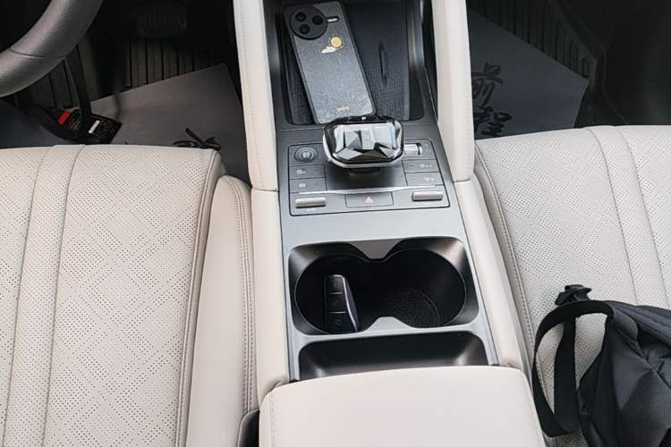 Used BYD Yuan UP 2025 Intelligent Driving Version 401 KM Dynamic Edition