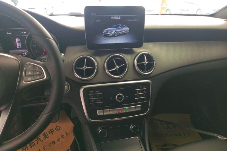 Used Mercedes-Benz CLA 2018 CLA 200 Style Edition Audio And AC Panel