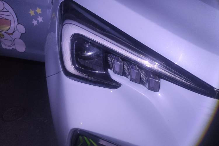 Used CHANGAN OSHAN Benni E-Star 2022 Charming Edition Colorful Model Lithium-Ion Battery
