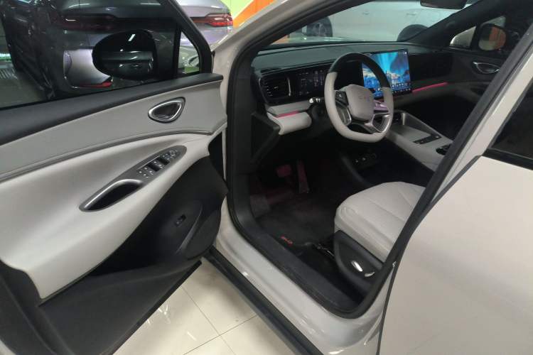 Used BYD Sealion 06 New Energy 2025 Model DM-i 170 Navigation Pro Edition Driver Seat