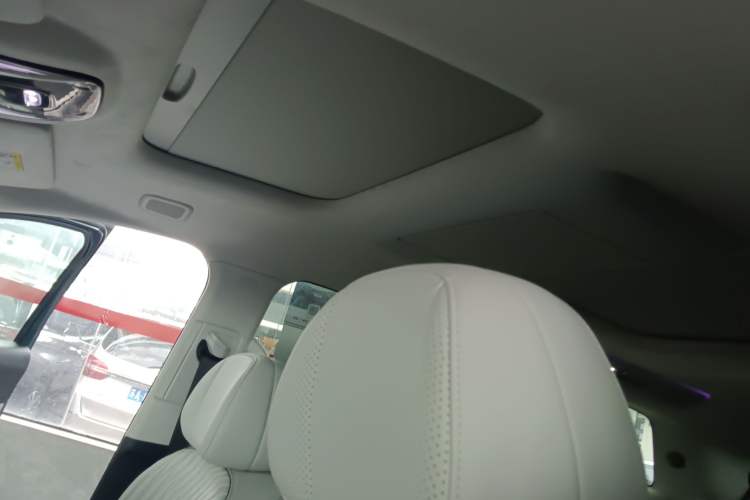 Used VOYAH Dream 2025 PHEV Four-Wheel-Drive Flagship Kunpeng Edition