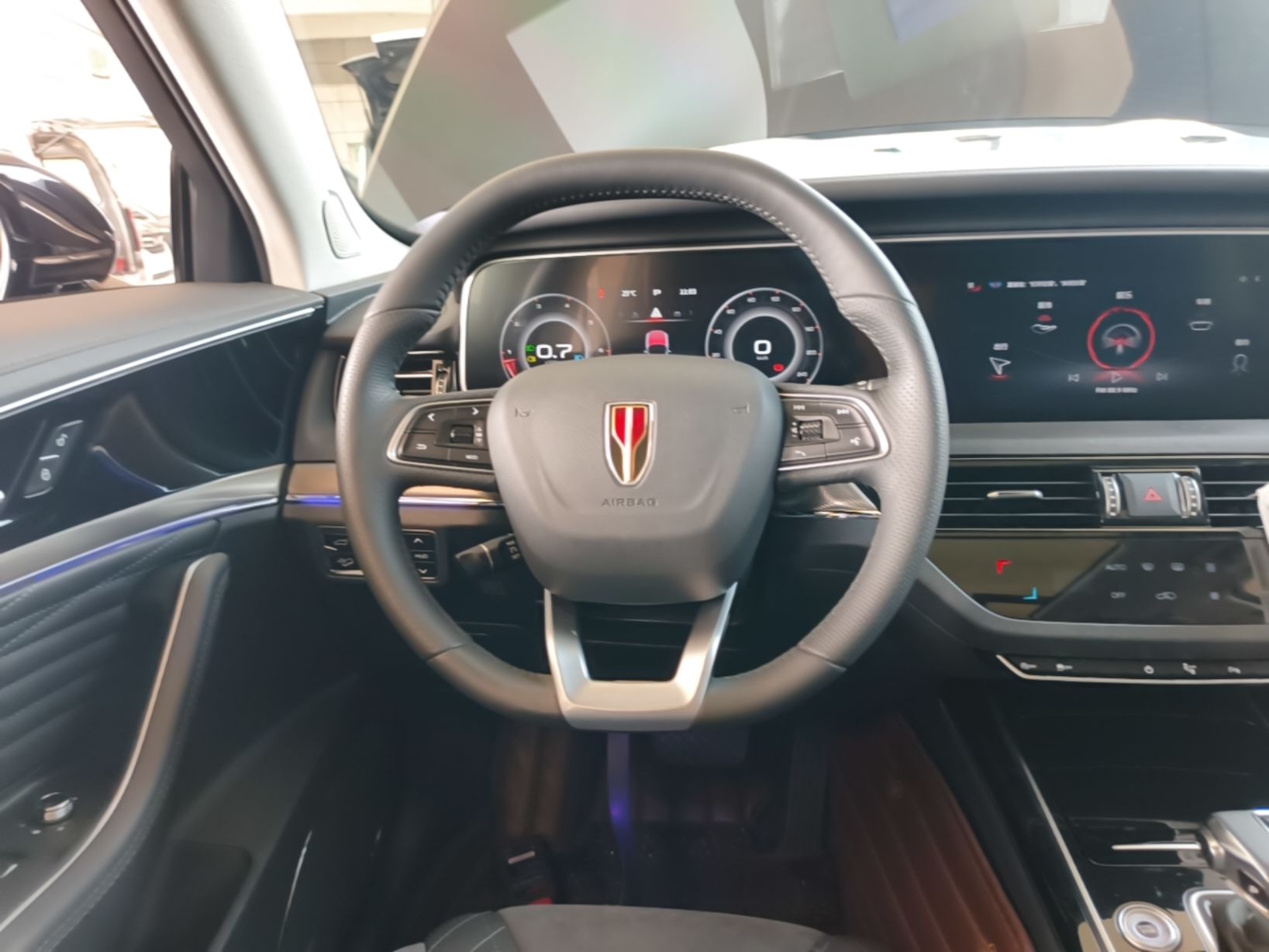Hongqi HS5 2022 Revised Version 2.0T Smart Connect Flagship Edition — снимка 13