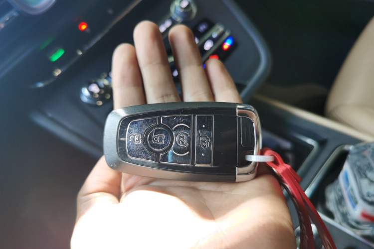 Used Lincoln Corsair 2020 2.0T Four-Wheel Drive Luxury Edition Vehicle Key