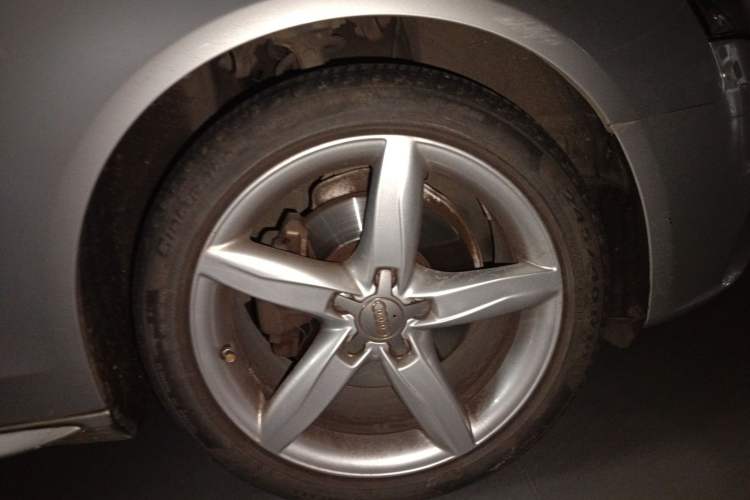 Used Audi A4L 2012 2.0 TFSI automatic standard version