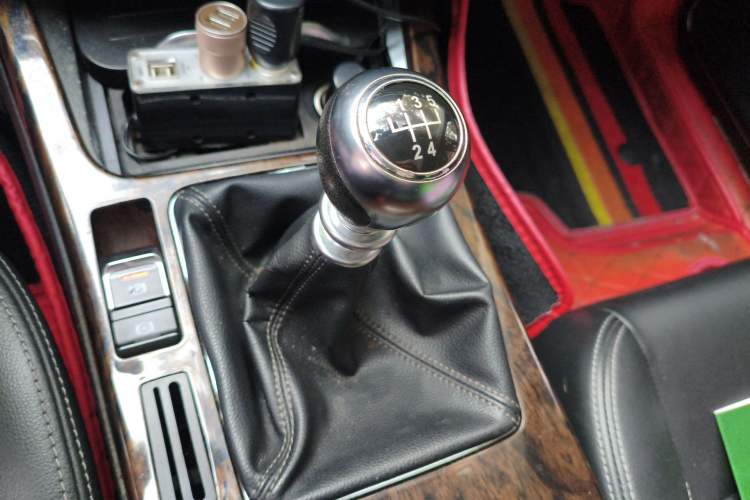 Used Hanteng X7 2016 1.5T Manual Luxury Edition Gear Lever