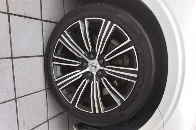 Used Volvo S60 2022 B4 Zhiyuan Luxury Edition