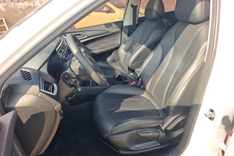 Used Roewe i5 2019 1.5L Manual 4G Connectable Langhao Edition
