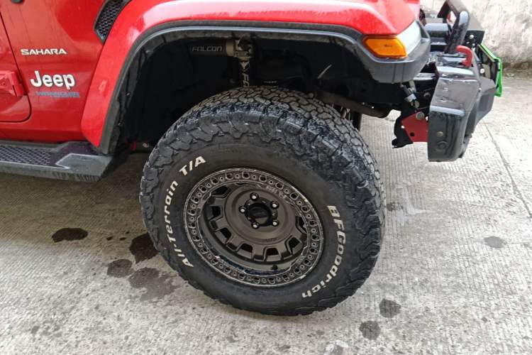 Used Jeep Wrangler New Energy 2021 Four-Door 2.0T 4xe Sahara Right Front Wheel Hub