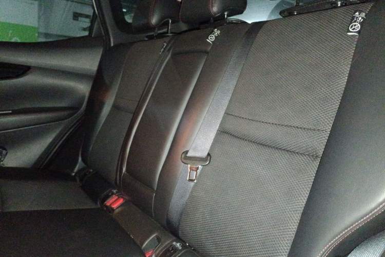 Used Nissan Qashqai 2016 2.0L CVT Luxury Edition Left Rear Seat