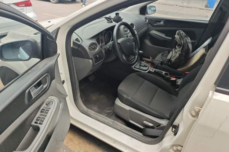 Used Ford Focus 2013 Hatchback Classic 1.8L Automatic Base Model Driver Seat