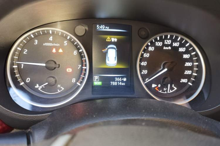 Used Nissan Lannia 2020 1.6L CVT Smart Connect Smart Cool Edition Odometer Close Up