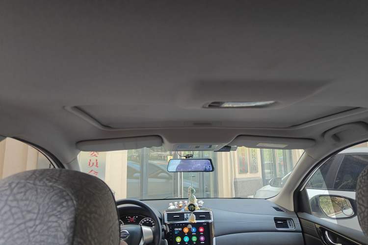 Used Nissan Tiida 2020 1.6L CVT Cool Edition Headliner